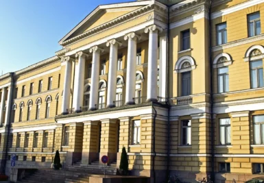 LähiTapiola lahjoittaa 900 000 euroa innovaatioiden edistämiseen