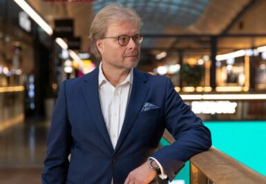 Atte Palomäki vahvistamaan Vaasan yliopiston vaikuttavuutta